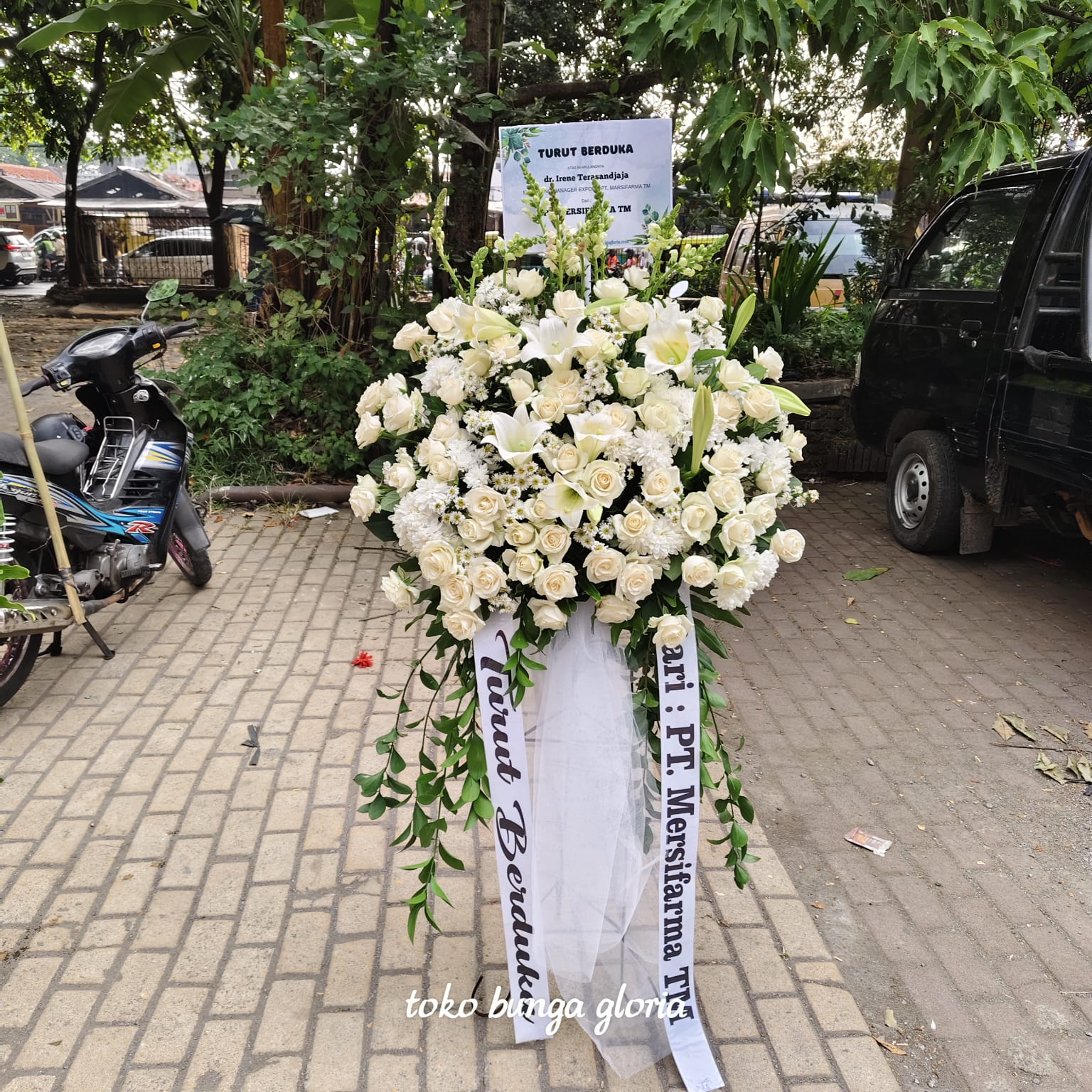 Bunga Standing Gloria Florist Bandung