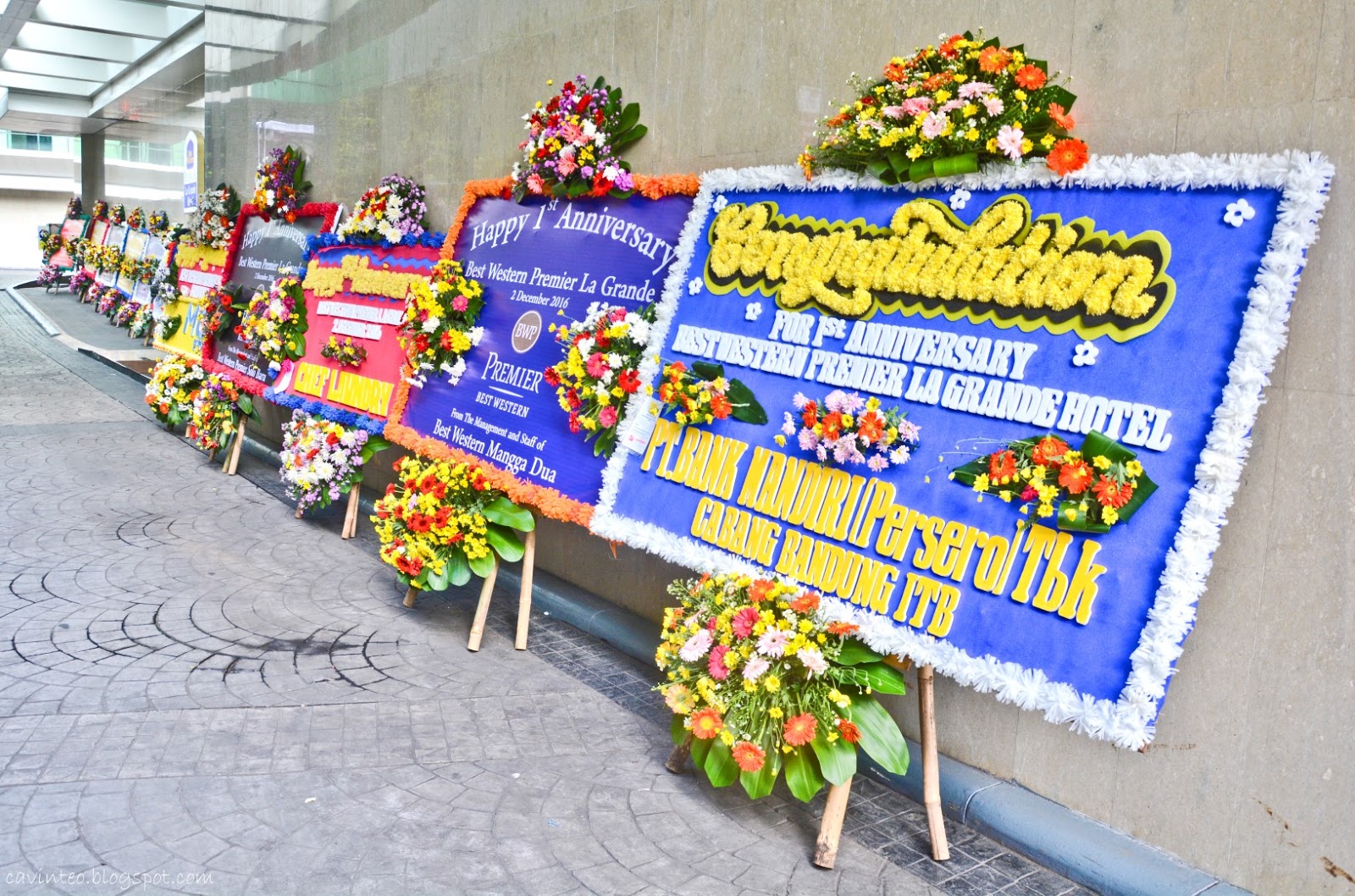 Bunga Papan Aniversary